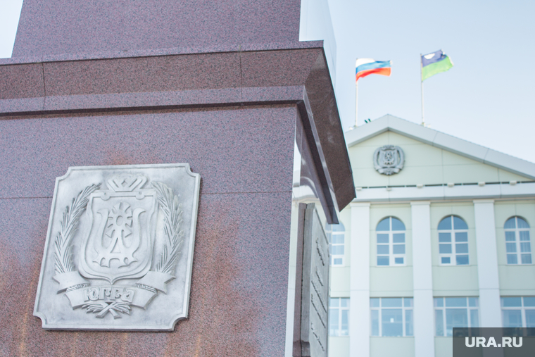 На главу Советского района Евгения Буренкова написали жалобу в правительство ХМАО