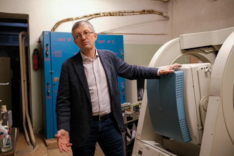По словам Владимира Иванова, для создания томографа, помимо новых материалов, нужны будут и другие технологические решения
