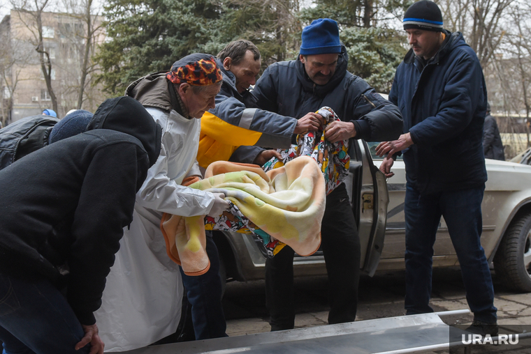Донецкие врачи сутками спасали жизни детей из Мариуполя