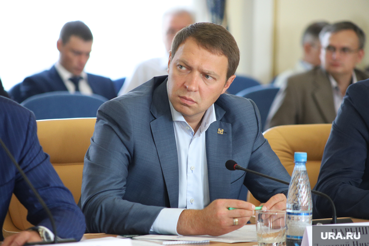 Руководитель завода «Курганстальмост» Дмитрий Парышев лично контролирует стройки