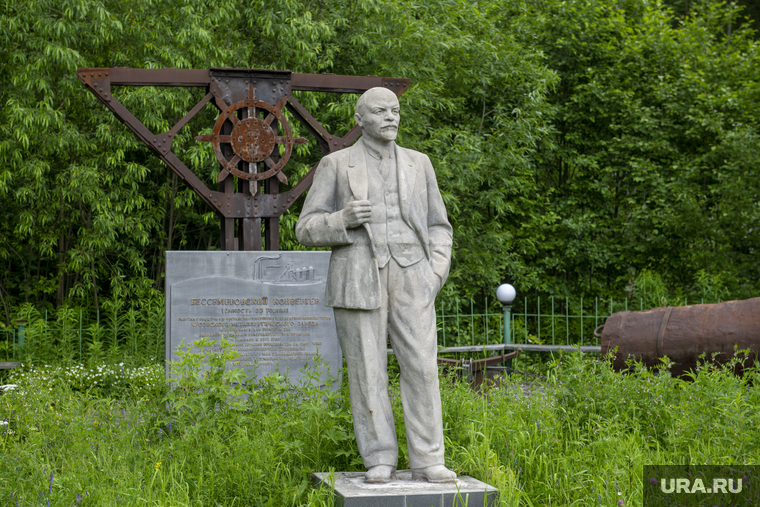 Памятник Ленину в Чусовом оказался забыт