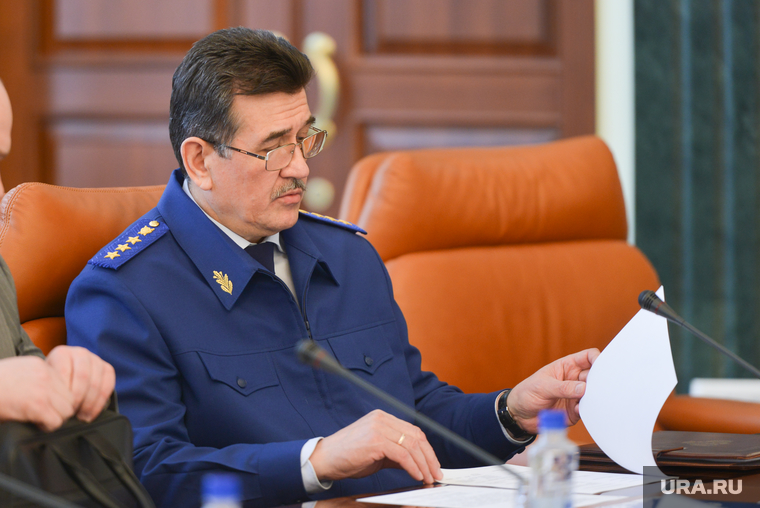 Заместителю генерального прокурора РФ Сергею Зайцеву пожаловались на устаревшие проблемы