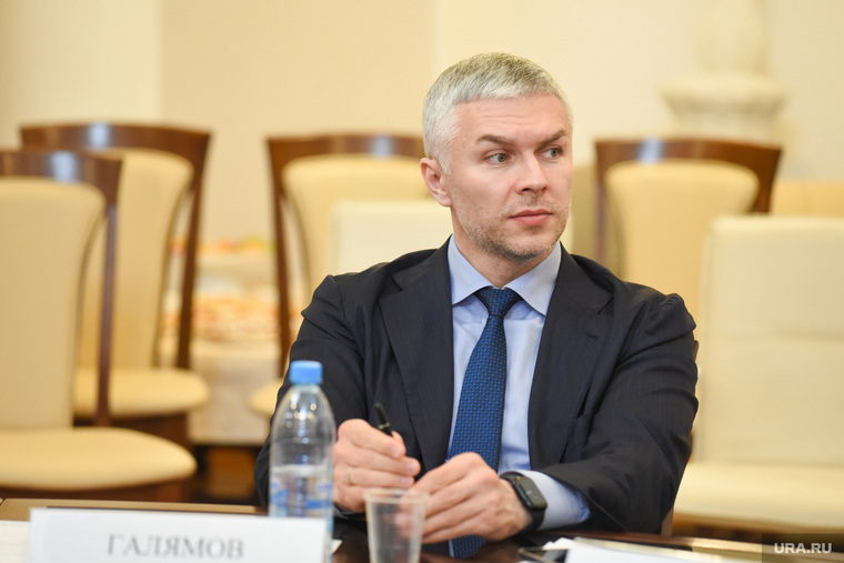 Уходя в отпуск, вице-мэр Екатеринбурга по стройке Рустам Галямов принял неожиданное решение