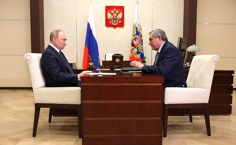 Глава Минэнерго РФ Николай Шульгинов доложил президенту, что подготовка к зиме идет в плановом порядке