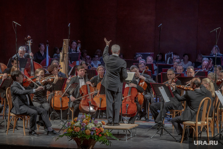 Симфонический оркестр исполнит сочинение Дебюсси, вдохновленное Испанией