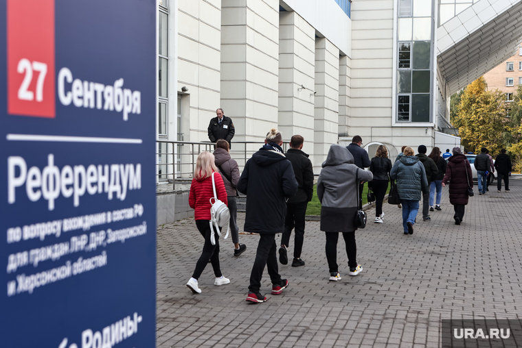 На избирательные участки в Подмосковье приходили жители Донецкой и Луганской народных республик, которые переехали в 2014 году, и беженцы этого года, проживающие в пунктах временного размещения или у родственников