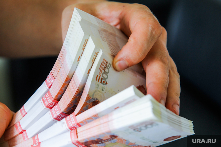 Минфин снова занимает у банков деньги, поскольку бюджет 2022 года оказался дефицитным