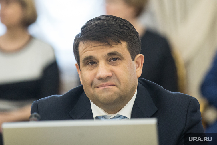 Владимиру Пискайкину рекомендуют обратиться к профессионалу