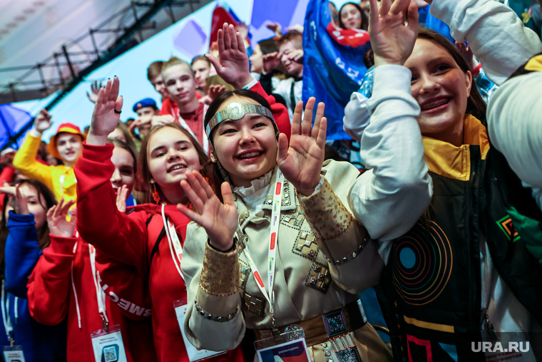 Дети готовы творить, мечтать, действовать, строить новую Россию
