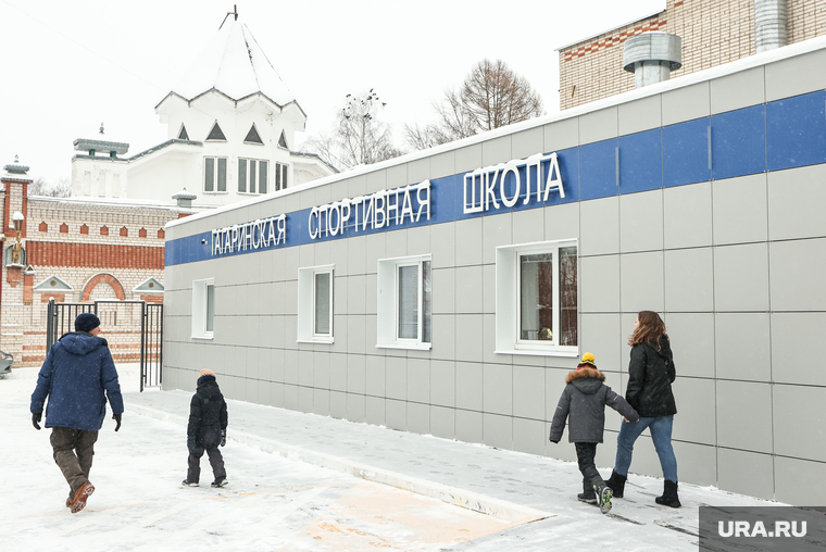Фасады здания спортивной школы в Гагарине отремонтировали