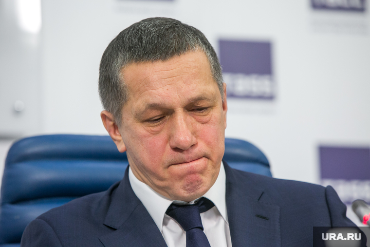 Дмитрий Трутнев не может в данной истории действовать без кивка со стороны отца, вице-премьера Юрия Трутнева