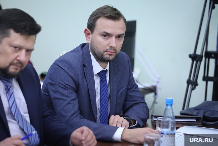 Директора депэкономики Владимира Ковалева хвалят за качественные доклады
