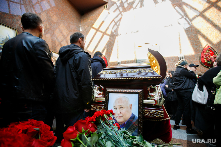 После смерти Владимира Зятькова в 2020 году Раджик Нижневартовский почти год не заявлял права на наследие «смотрящего»