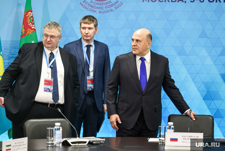 Михаила Мишустина (справа) ждут на туркмено-российском бизнес-форуме в Ашхабаде