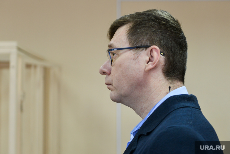 Александр Кузнецов пришел на суд с вещами