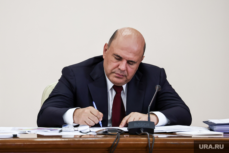 Необходимо развивать систему мониторинга, чтобы возгорания были под контролем, считает Михаил Мишустин