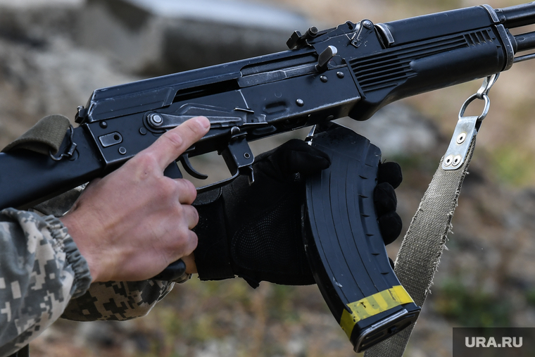 Для заказного убийства шадринские братья добыли АК-47