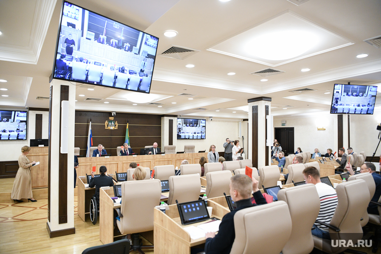 Конфликт вокруг списков кандидатов в новую гордуму длится с начала апреля