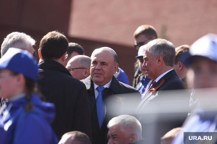 Премьер-министр РФ Михаил Мишустин на трибуне находился рядом со спикером Госдумы Вячеславом Володиным