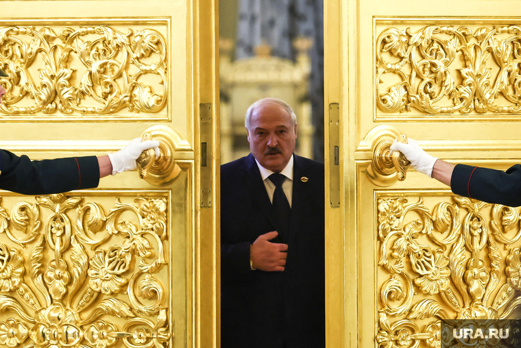 Белорусский президент Александр Лукашенко сегодня вновь пытается защищать свою страну от проникновения нацизма