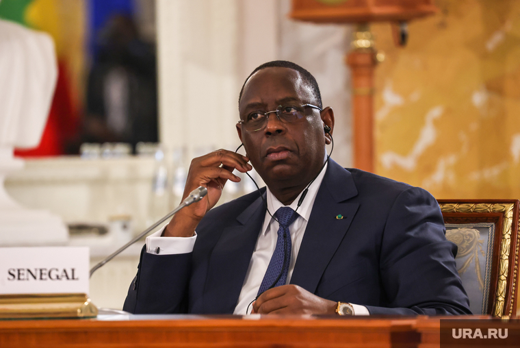 Лидер Сенегала Маки Салл с вниманием слушал президента РФ Владимира Путина