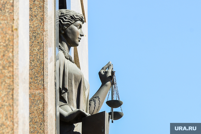 В суде рассматривается дело о мошенничество