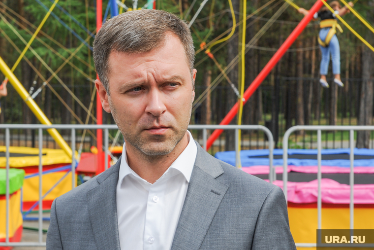 Александр Астахов вину отрицает