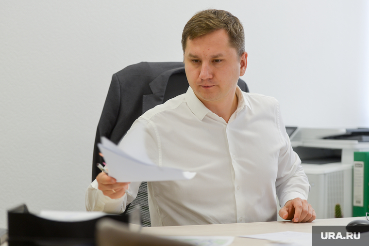 Александр Егоров отвечает за пассажирские перевозки