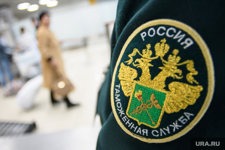 Пиарщица уходит в таможню Пулково