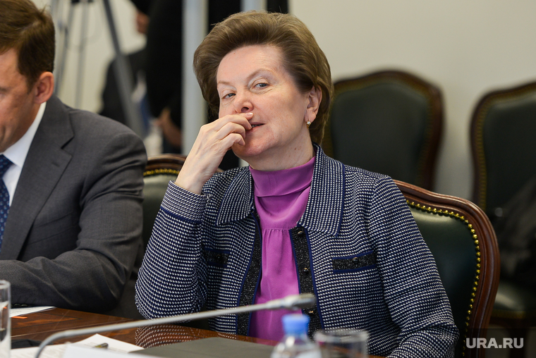 Губернатор перенесла заседание правительства из-за серии важных встреч.