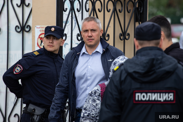 По слухам, комиссию по горхозу мог возглавить и Дмитрий Сторожилов