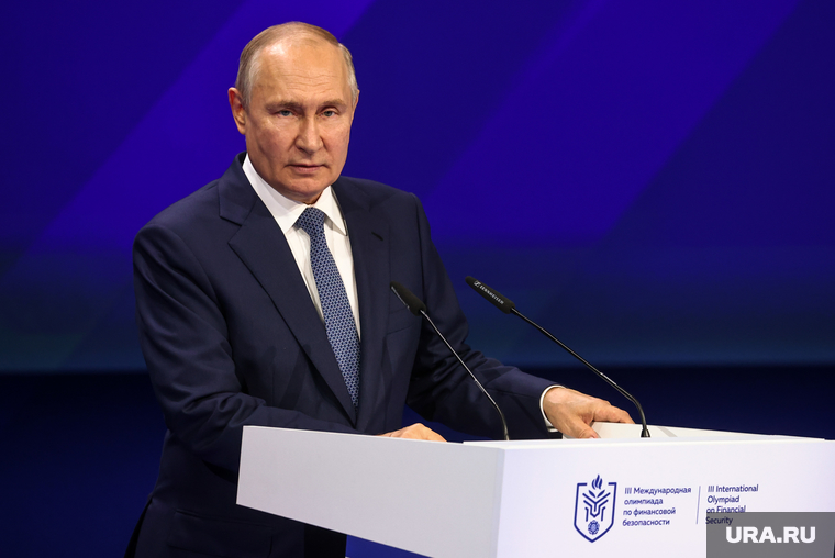 Путин способствует развитию новых финансовых сервисов, которые помогут безопасному перемещению капитала