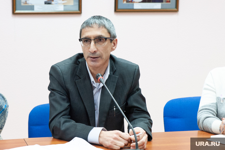 Демарши против Казанцевой в гордуме еще в 2013 году устраивал Динар Абукин