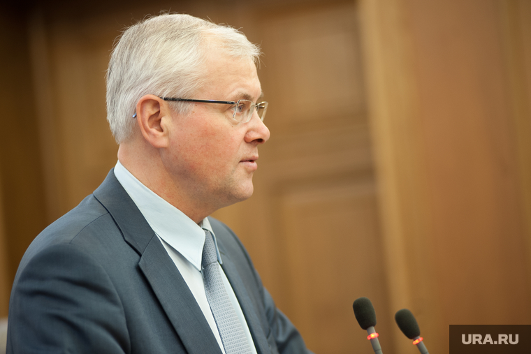 Из вице-мэров на заседании заметили только Андрея Корюкова