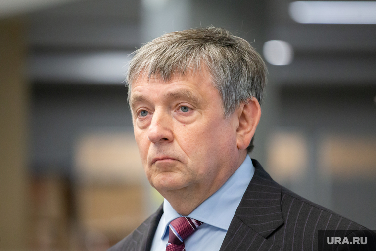 У Виктора Кокшарова в распоряжении уже имеются несколько фамилий кандидатов