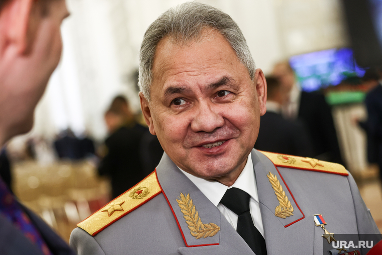 Министр обороны Сергей Шойгу появился в зале почти перед самым началом церемонии