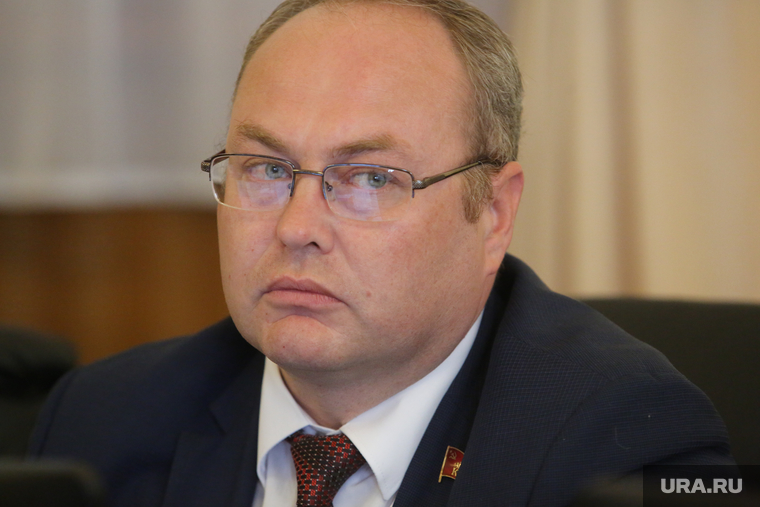 Юхневич вышел из КПРФ и уехал воевать