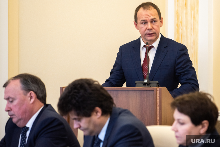 Владимир Елишев сейчас работает в Москве