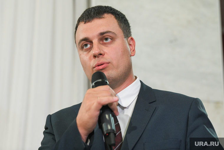 Крупный бизнес оберегает Алексея Стасенка от политических кризисов