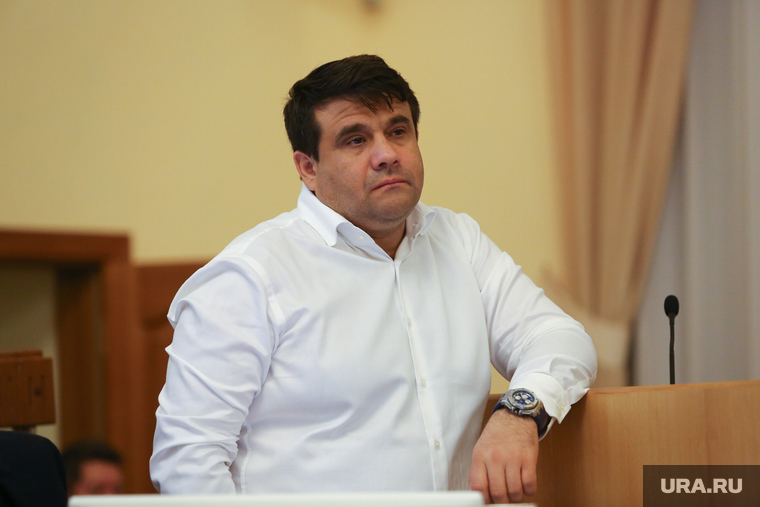 Выбор между тюменской политикой и бизнесом для Владимира Пискайкина оказался очевидным