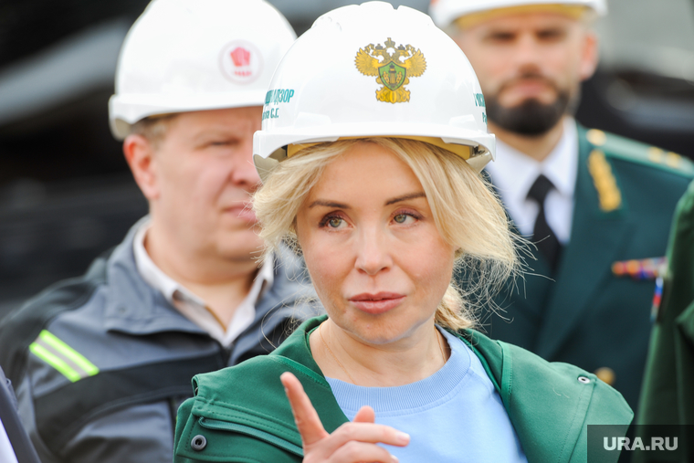 Глава Росприроднадзора Светлана Радионова предложила президенту новый вид дипломатии — через белых медведей (по примеру китайской панда-дипломатии)