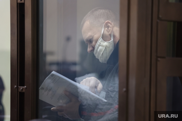 Александр Штингер пишет ходатайства в суды, настаивая на своей невиновности