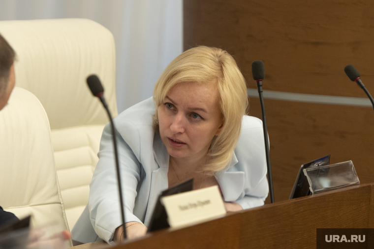 Против Ксении Айтаковой работают ее однопартийцы