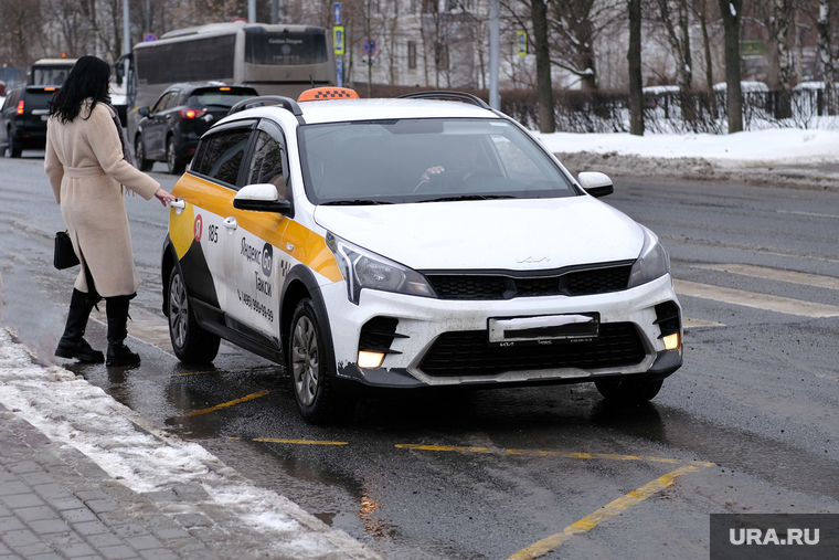 Тюменцы используют несовершенство программы по вызову такси в свою пользу