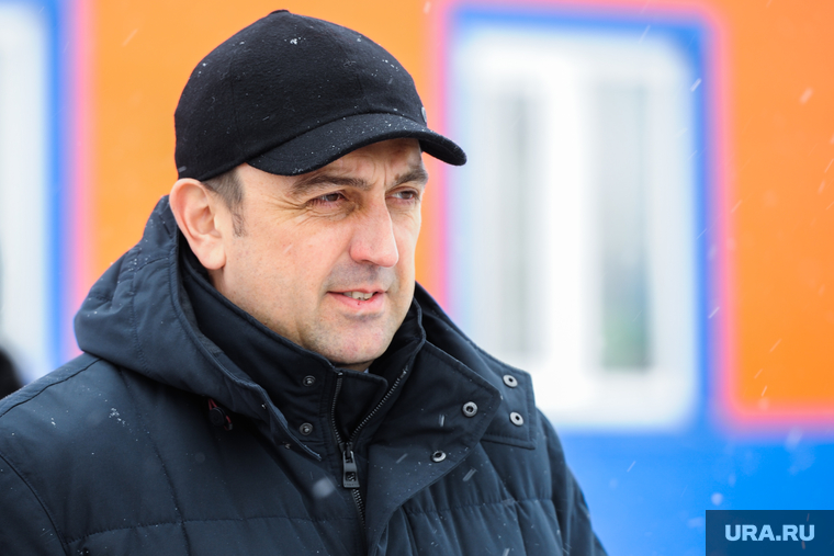 Максим Пекарский не стал засиживаться на встрече с ветеранами