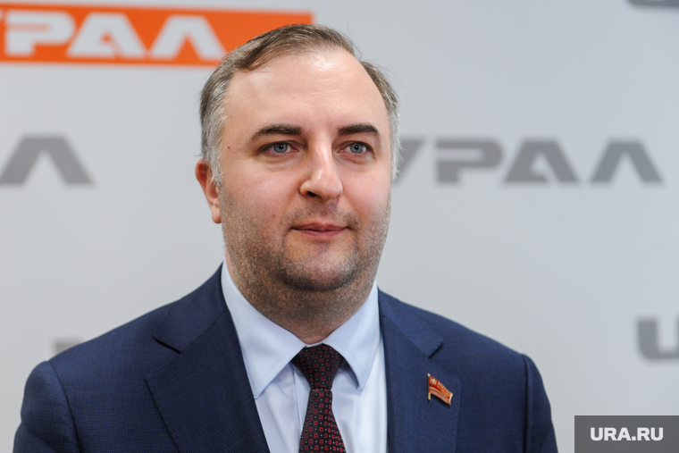 Олег Гербер предложил депутатам право на отпуск