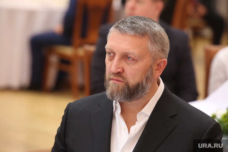 Александр Петерман раскритиковал окружных и областных депутатов