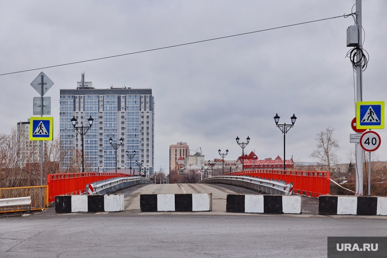 Проезд через Кировский мост закрыт