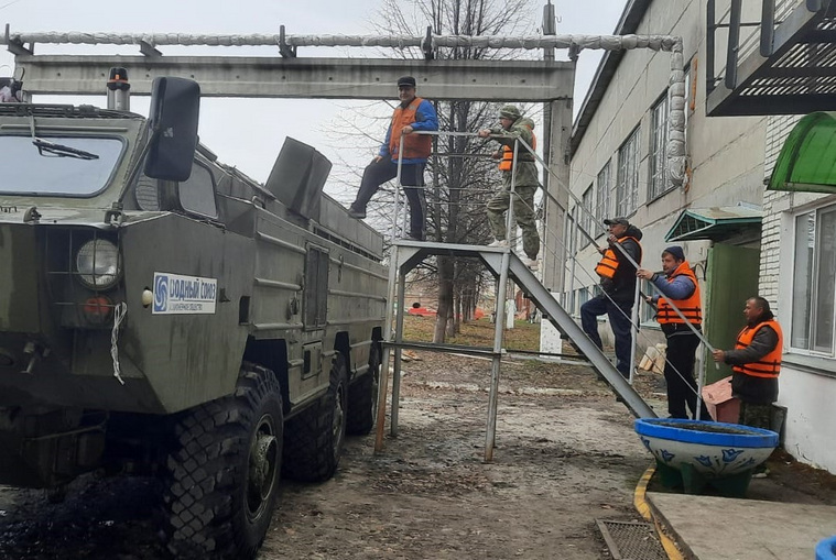 Ежедневно на смене находятся 30 сотрудников: их задача обеспечить стабильную работу водозабора