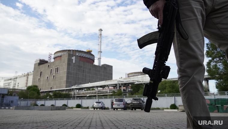 Запорожская АЭС, несмотря на присутствие инспекторов МАГАТЭ, регулярно подвергается обстрелам